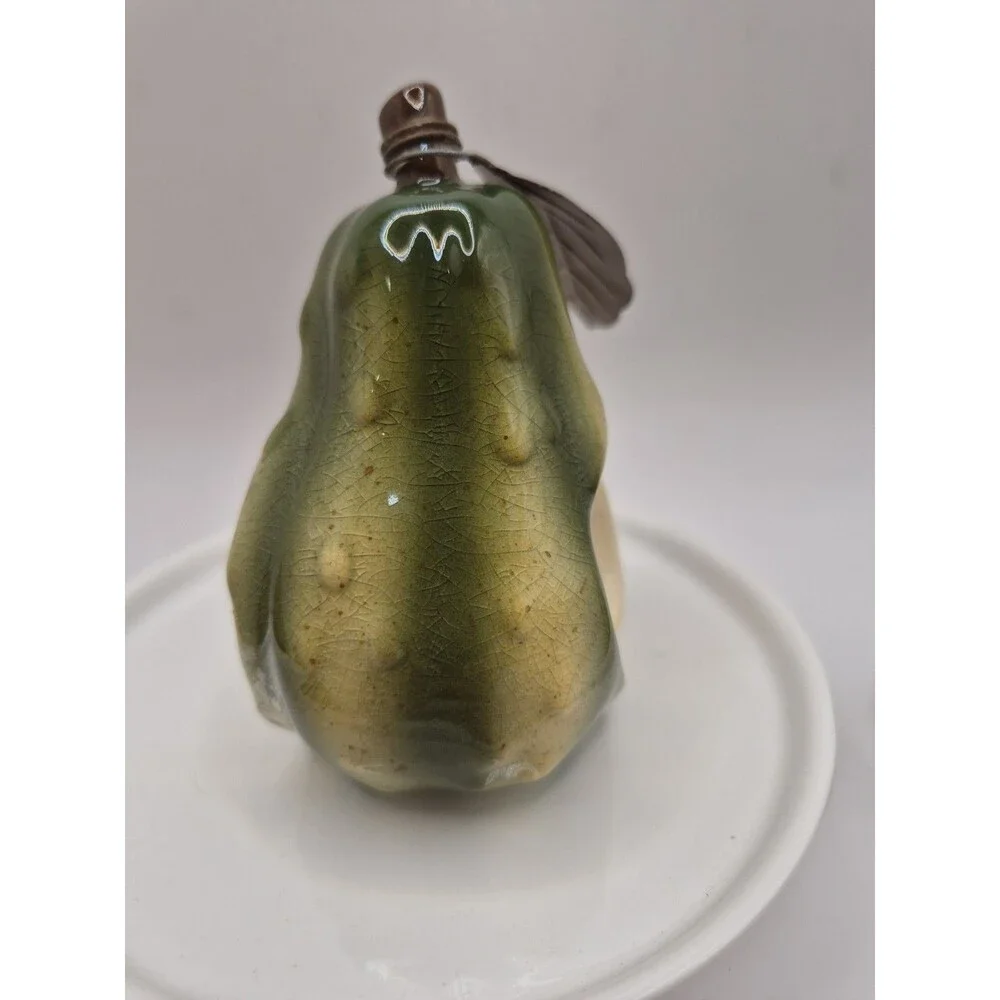 Set Of 4 Vtg Russ Pear Shaped Napkin Rings Holders Hand-painted Ceramic Fruit